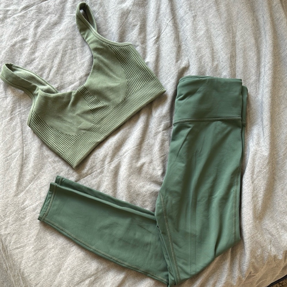 Fabletics Cold Weather Leggings (M)